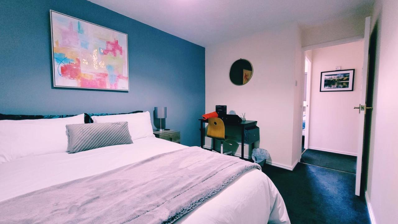 Modern 2 Bed House- Free Parking And Close To The Centre Bristol Eksteriør billede